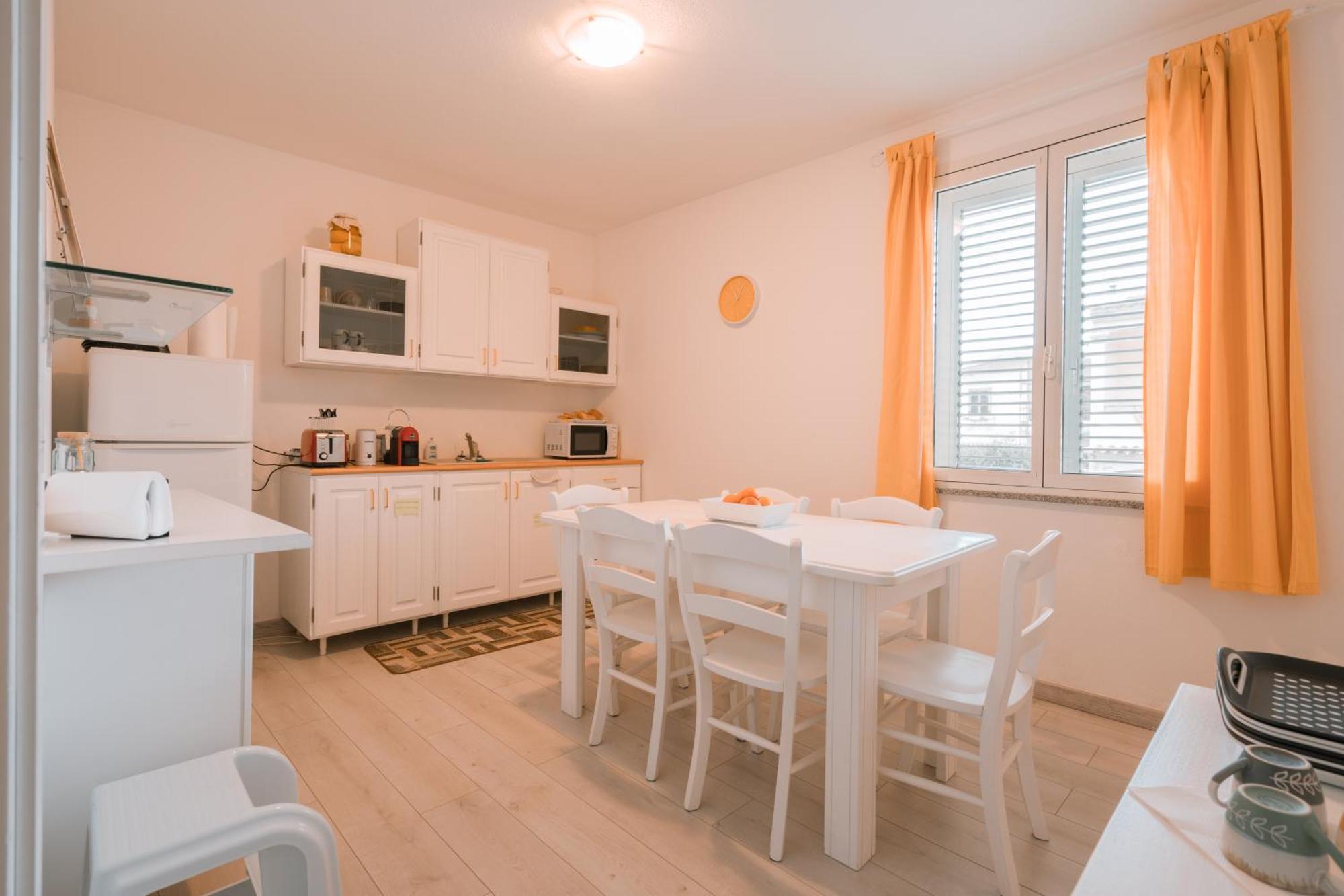 Giobo Rooms Синискола Экстерьер фото